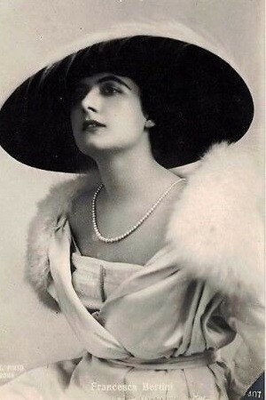 Photo of Francesca Bertini from the Latest Netflix gallery