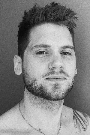 Photo of Tony Oller from the Latest Netflix gallery