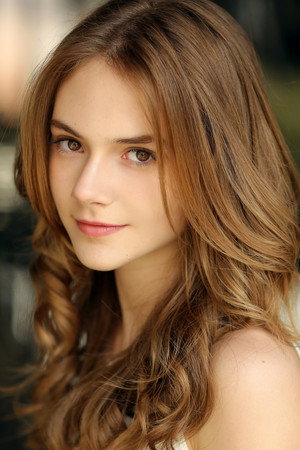 Emilia Jones photo
