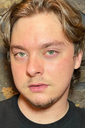 Photo of Carter Dodd from the Latest Netflix gallery