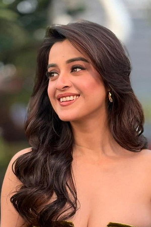 Darshana Banik photo