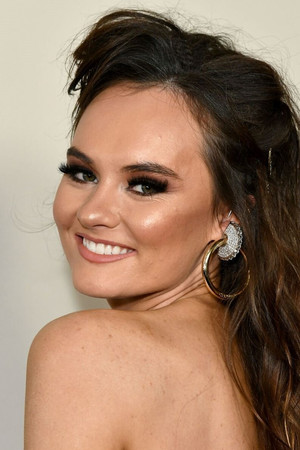 Madeline Carroll photo
