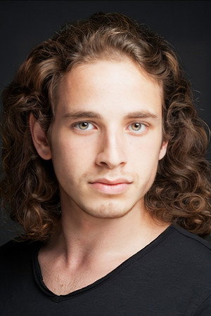 Cem Yiğit Üzümoğlu photo