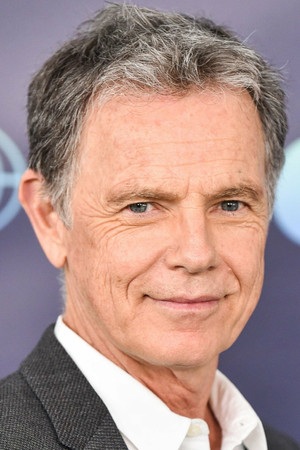 Bruce Greenwood photo