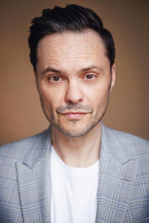 Photo of Oliver Mason from the Latest Netflix gallery