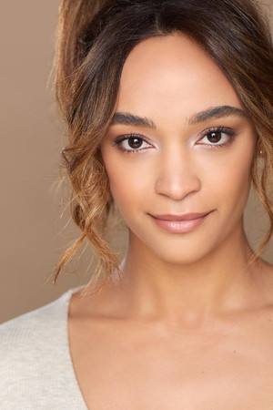 Photo of Justine Herron from the Latest Netflix gallery