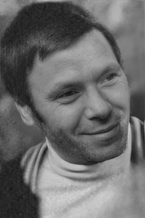Photo of Yuri Serov from the Latest Netflix gallery