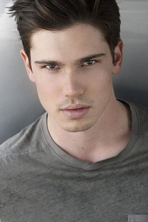 Photo of Tanner Novlan from the Latest Netflix gallery