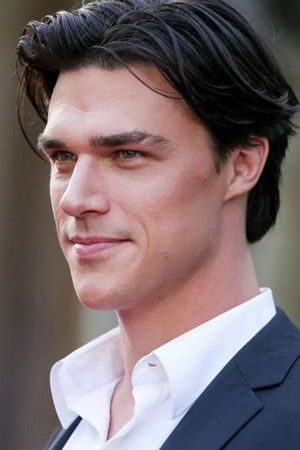 Finn Wittrock photo