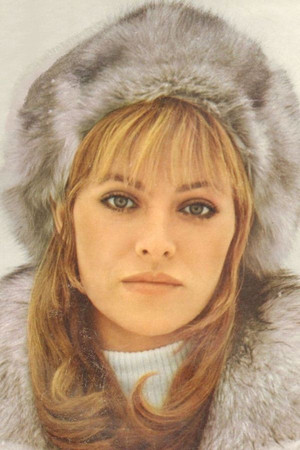 Nathalie Delon photo