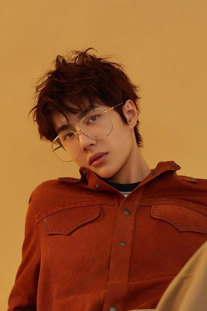 Wang Yibo photo