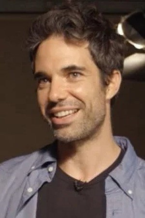 Photo of Chino Moya from the Latest Netflix gallery