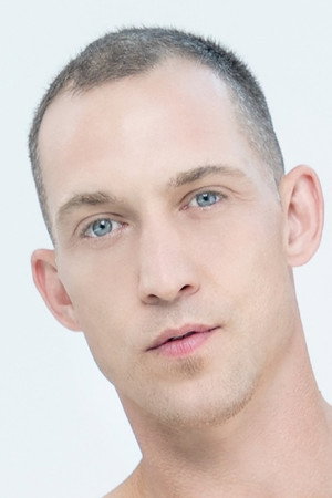 Photo of Ethan Sinns from the Latest Netflix gallery