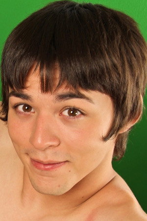 Photo of Matthew Keading from the Latest Netflix gallery