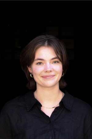 Photo of Jasmine Barrs from the Latest Netflix gallery