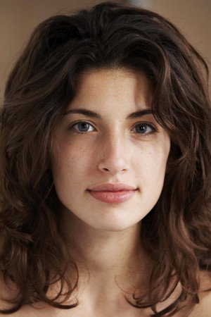 Tania Raymonde photo