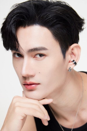 Naret Promphaopun photo