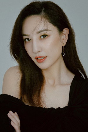 Yumiko Cheng Hei-Yi photo