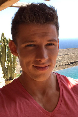 Photo of Jon Kael from the Latest Netflix gallery