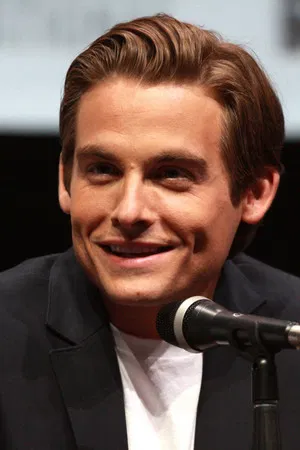 Kevin Zegers photo
