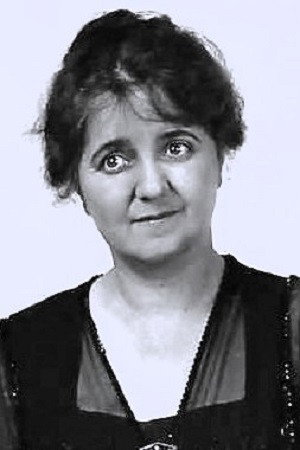 Photo of Rose Tapley from the Latest Netflix gallery