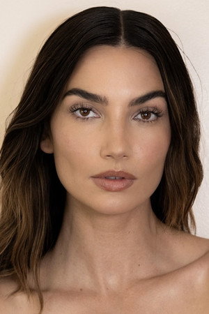 Photo of Lily Aldridge from the Latest Netflix gallery