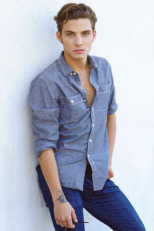 Photo of Chris Schellenger from the Latest Netflix gallery