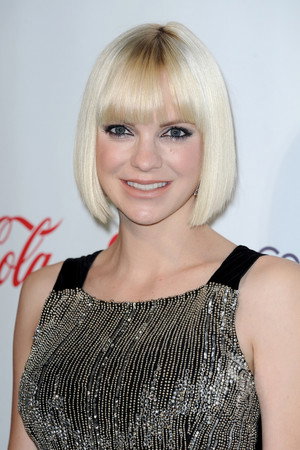 Anna Faris photo