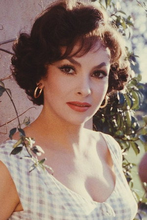 Gina Lollobrigida photo