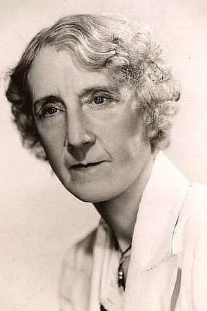 Photo of Flora Finch from the Latest Netflix gallery
