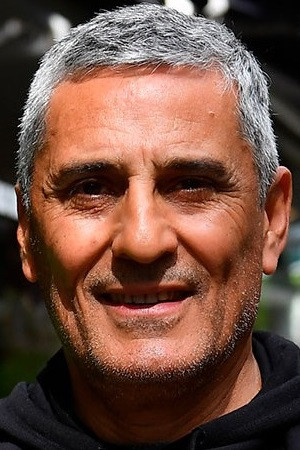 Photo of Hernán Díaz from the Latest Netflix gallery