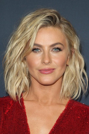 Julianne Hough photo