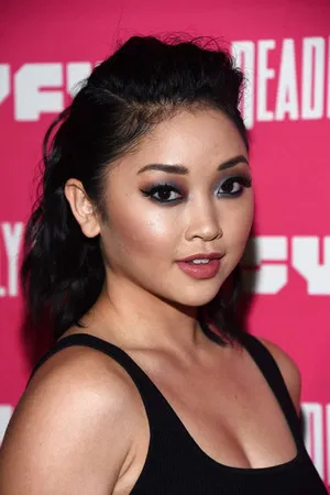 Lana Condor photo