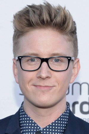 Tyler Oakley photo