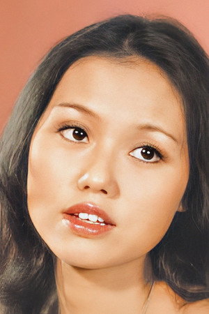 Photo of Lisa Yuen from the Latest Netflix gallery
