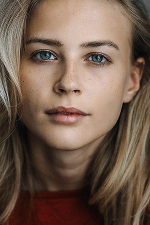 Jeanne Goursaud photo