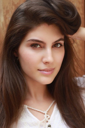 Elnaaz Norouzi photo