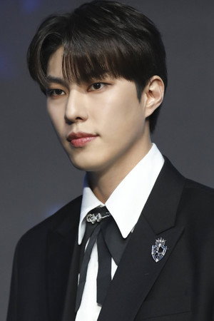 Shin Myung-sung photo