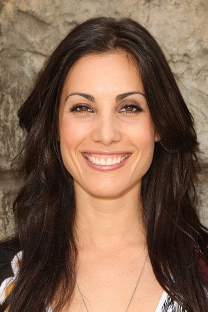 Carly Pope photo