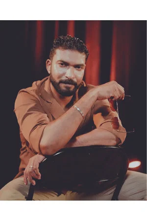 Photo of Alawdin Ali from the Latest Netflix gallery