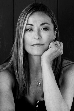 Amanda Donohoe photo