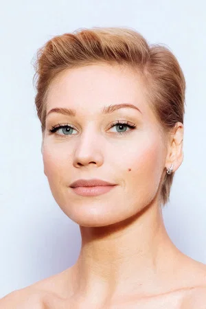 Kristina Asmus photo