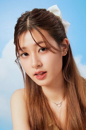 Pathitta Pornchumroenrut photo