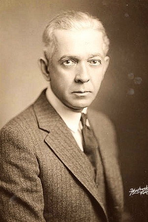 Photo of John Elliott from the Latest Netflix gallery