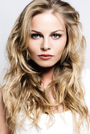 Anastasiya Stezhko photo