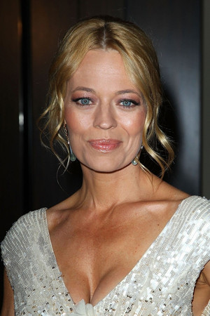 Jeri Ryan photo