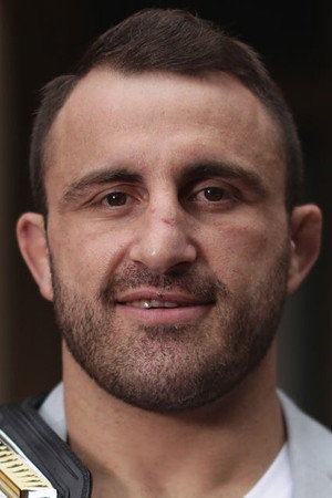 Photo of Alexander Volkanovski from the Latest Netflix gallery