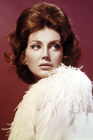 Gayle Hunnicutt photo