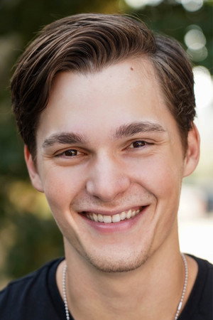 Photo of David Michael Reardon from the Latest Netflix gallery