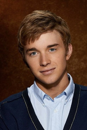 Chandler Massey photo